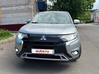 2019 Mitsubishi Outlander III Рестайлинг 3, серый, 2500000 рублей, вид 1