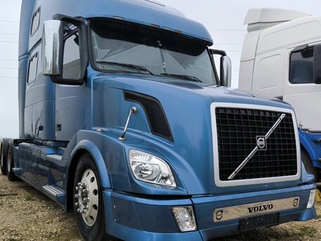 2009 Volvo NH, синий, 5500000 рублей, вид 2