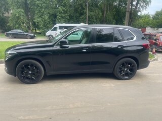2019 BMW X5 30d IV (G05/G18), чёрный, 4850000 рублей, вид 4