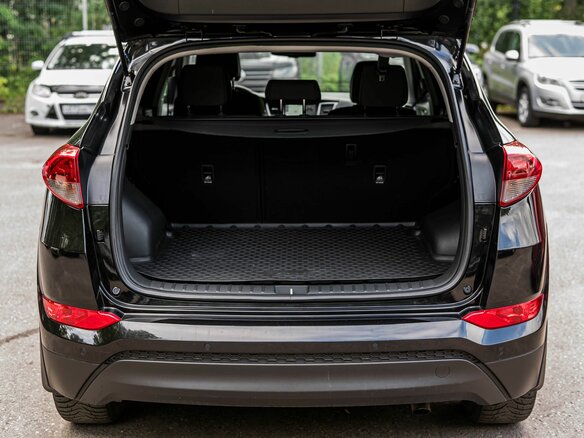 2018 Hyundai Tucson III, чёрный, 1850000 рублей - вид 12