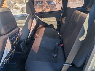 2012 Chevrolet Niva I Рестайлинг, серебристый, 450000 рублей, вид 3