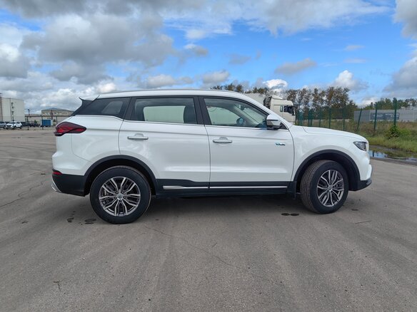 2023 Geely Atlas Pro, белый, 2100000 рублей - вид 8