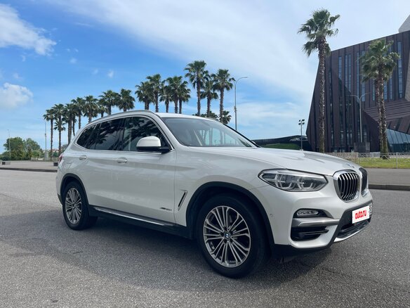 2018 BMW X3 20i xDrive III (G01), белый, 2950000 рублей - вид 1