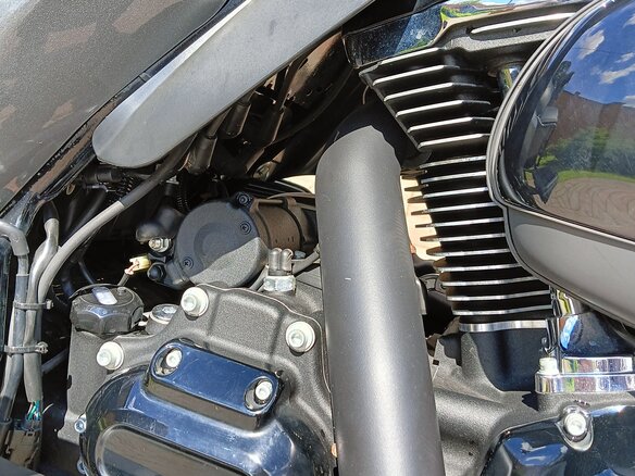 2021 Harley-Davidson Road Glide Limited, серый, 2299000 рублей - вид 9
