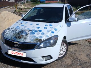 2011 Kia Ceed I Рестайлинг, белый, 750000 рублей, вид 3