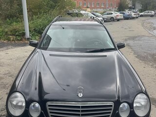 2001 Mercedes-Benz E-Класс 240 II (W210, S210) Рестайлинг, чёрный, 750000 рублей, вид 2