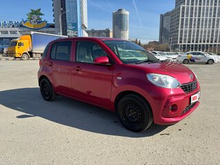 2016 Toyota Passo III, красный, 785000 рублей, вид 3