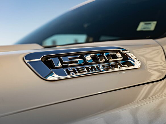 2022 Ram 1500 Crew Cab V, белый, 7950000 рублей - вид 6