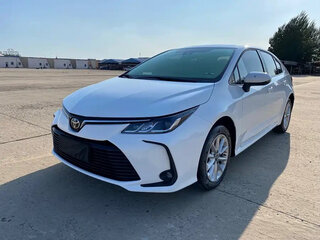 2022 Toyota Corolla XII (E210), белый, 1500001 рублей, вид 3