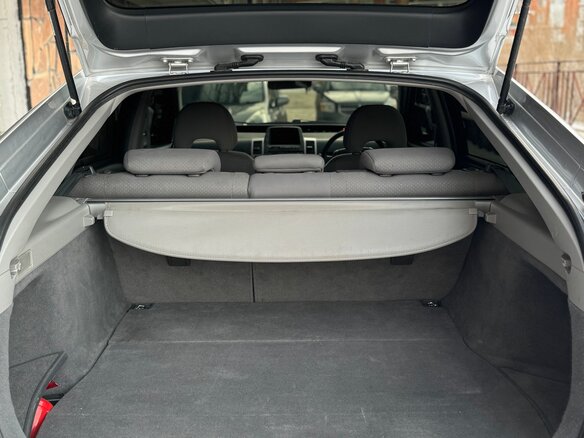 2009 Toyota Prius II Рестайлинг (XW20), серебристый, 1199999 рублей - вид 22