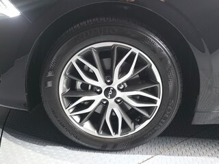 2023 Kia K5 III, чёрный, 2179000 рублей, вид 5
