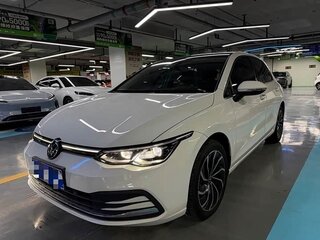 2024 Volkswagen Golf VIII, белый, 1950000 рублей, вид 3