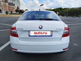 2020 Skoda Octavia III (A7) Рестайлинг, белый, 1699000 рублей, вид 4