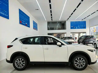 2026 Mazda CX-5 II Рестайлинг, белый, 3100000 рублей, вид 3