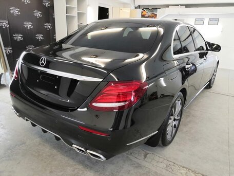2017 Mercedes-Benz E-Класс 400 V (W213, S213, C238), чёрный, 3099000 рублей, вид 3