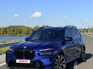 2022 BMW X7 M60i I (G07) Рестайлинг, синий, 13700000 рублей, вид 1