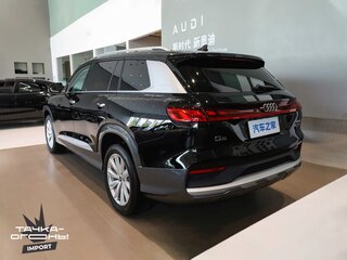 2026 Audi Q6 45 TFSI, чёрный, 7961000 рублей, вид 4