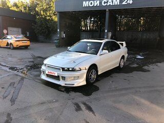 2003 Mitsubishi Galant VIII Рестайлинг, белый, 360000 рублей, вид 2