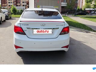 2014 Hyundai Solaris I Рестайлинг, белый, 650000 рублей, вид 3