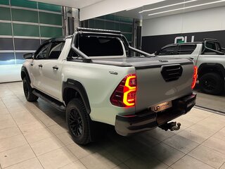 2021 Toyota Hilux VIII Рестайлинг 2, белый, 5400000 рублей, вид 5