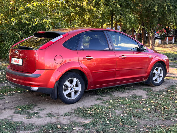 2007 Ford Focus II, красный, 420000 рублей - вид 1