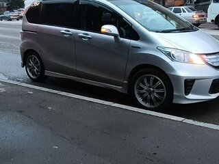 2013 Honda Freed I Рестайлинг, серебристый, 1070000 рублей, вид 5