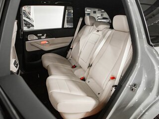 2026 Mercedes-Benz GLS 450 d II (X167) Рестайлинг, серый, 19360000 рублей, вид 3