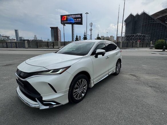 2021 Toyota Harrier IV (XU80), белый, 4999999 рублей - вид 11