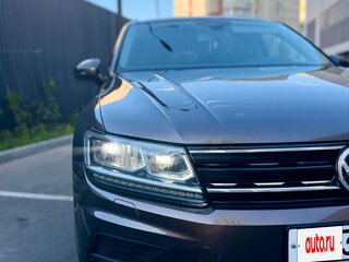 2020 Volkswagen Tiguan II, коричневый, 2350000 рублей, вид 3