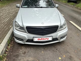 2011 Mercedes-Benz C-Класс 180 BlueEFFICIENCY III (W204) Рестайлинг, серебристый, 1300000 рублей, вид 1