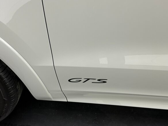 2020 Porsche Cayenne GTS Coupé III, серый, 9900000 рублей - вид 6