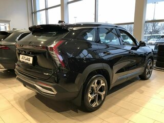 2026 Geely Atlas II, чёрный, 3449990 рублей, вид 4