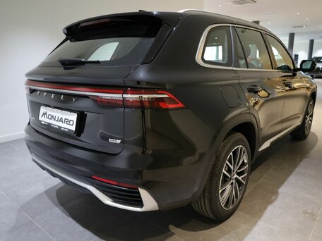 2026 Geely Monjaro I Рестайлинг, чёрный, 4599990 рублей, вид 4