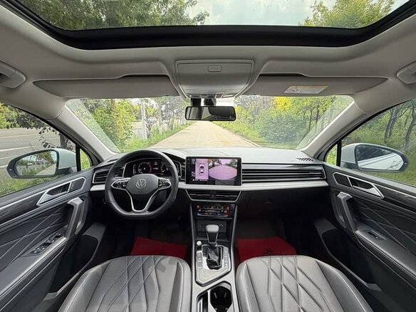 2023 Volkswagen Tiguan II Рестайлинг, белый, 2330000 рублей - вид 8