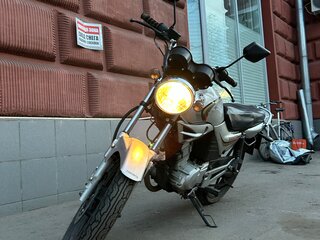 2013 Yamaha YBR125, серебристый, 135000 рублей, вид 1