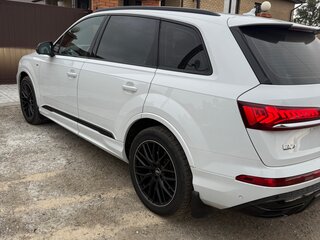 2020 Audi Q7 45 TDI II (4M) Рестайлинг, белый, 8350000 рублей, вид 5