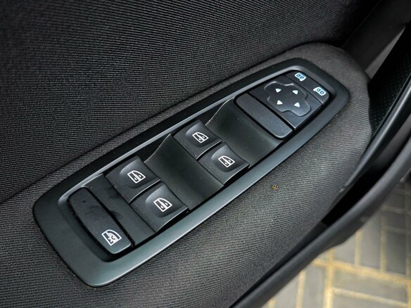 2018 Renault Megane IV, чёрный, 1075000 рублей - вид 21