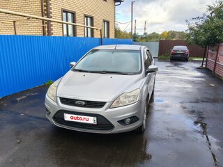 2009 Ford Focus II Рестайлинг, серебристый, 300000 рублей, вид 2