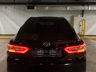 2020 Toyota Camry VIII (XV70), чёрный, 2070000 рублей, вид 4