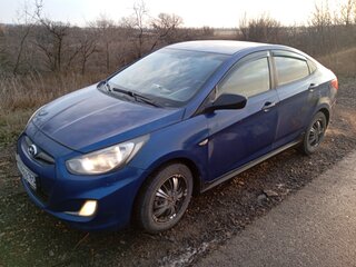 2011 Hyundai Solaris I, синий, 700000 рублей, вид 1
