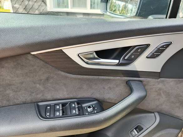 2016 Audi Q7 II (4M), серый, 4650000 рублей - вид 6