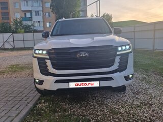 2010 Toyota Land Cruiser 200 Series, белый, 4800000 рублей, вид 3
