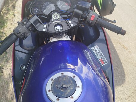 1993 Kawasaki ZZR 600, красный, 310000 рублей, вид 2