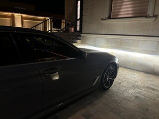 2020 BMW 5 серии 523d VII (G30/G31/G38) Рестайлинг, серый, 3200000 рублей, вид 4