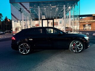 2019 Audi Q8 55 TFSI I (4M), чёрный, 6050000 рублей, вид 1