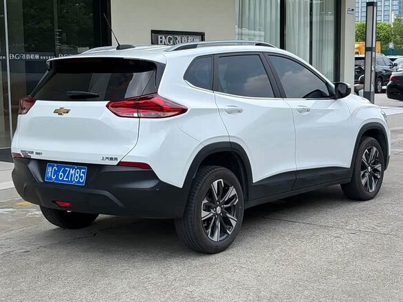 2023 Chevrolet Tracker IV, белый, 1150999 рублей - вид 4