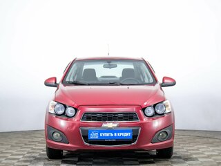 2013 Chevrolet Aveo II, красный, 579000 рублей, вид 2
