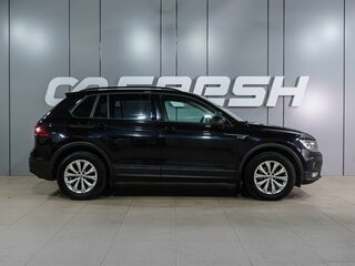 2020 Volkswagen Tiguan II, чёрный, 2679000 рублей, вид 5