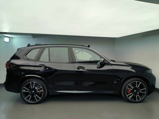 2025 BMW X5 M60i IV (G05/G18) Рестайлинг, чёрный, 18750000 рублей, вид 5