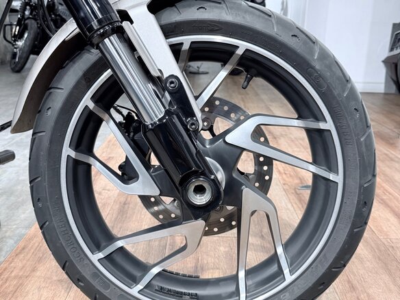 2018 Harley-Davidson Sport Glide, бежевый, 1499000 рублей - вид 32